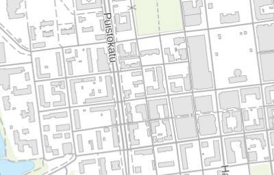 puoleinen itäsivu. (Aada Mustonen 29.4.2015) Näkymä Hatsalankadun varrelle Torikadun suunnalta.