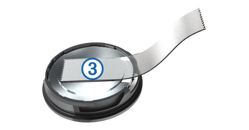 1 Etsi anturin takaosassa oleva pyöreä paristokotelon kansi À. 2 Seuraa näytön ohjeita. 3 Älä irrota laitetta tietokoneesta, kun Garmin Express sovellus lataa ohjelmistoa.