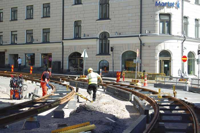 Linja 8 Jätkäsaareen Linjan 8 liikenne Jätkäsaareen alkaa 1.1.2012. Linjalle tulee yksi uusi vakiovuoro, jolloin linjaparilla 6+8 on yhteensä ruuhka-aikaan 22 vaunua.
