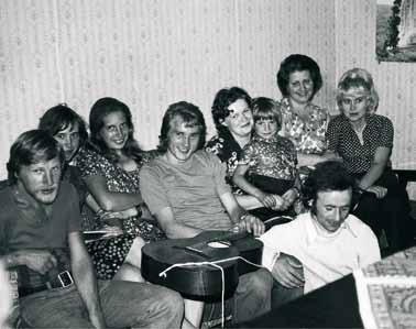 Kierroksen aikana yksi sisaruksista haudattiin Krasnojarskin alueelle ja lapsista toiseksi nuorin, Aarre, syntyi Petroskoissa 1953.