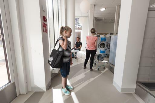 LAADUKAS KORTTELIPESULA OMAA PESUKONETTA EI