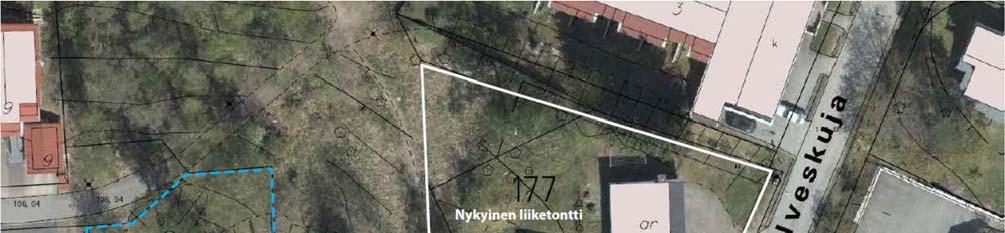 16:144 / VAAJAKOSKENTIE 67 LIIKETONTTI / ASEMAKAAVASELOSTUS (6) Suunnittelualueen nykytilannetta: Kaupan paikoitus ja tavaraliikennöinti tapahtuvat nykyisin pääosin katu- ja