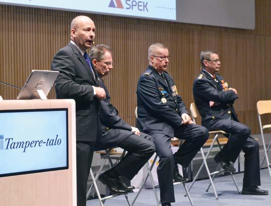 Seminaari aloitettiin tulevaisuututkija Ilkka Halavan häkellyttävällä esityksellä Murrosajan Suomi hyvinvointi ja turvallisuus.