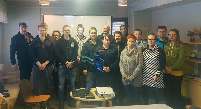 Kurssin teoriaosuus päättyi helmikuun alussa, jolloin alkoi varsinainen ajo-opetus kuorma-autolla.