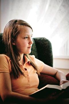 Maaliskuu: Jeesuksen Kristuksen sovitus Mitä on armo? Armo on jumalallista apua ja voimaa, jota me saamme Jeesuksen Kristuksen sovituksesta. Armon ansiosta me pelastumme synnistä ja kuolemasta.