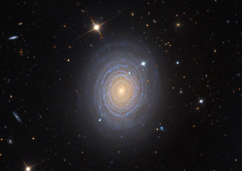 Muita kohteita NGC 488: UVB+H