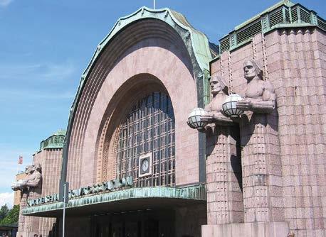 In de eerste plaats omdat haar vader de beroemde Finse beeldhouwer Emil Wikström is, die onder andere de beelden heeft gemaakt naast de hoofdingang van het centraal station in Helsinki: de