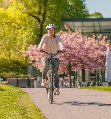 Kaukolämpö on tärkeää hiilineutraaliuteen siirryttäessä Kilpailukykyinen lämmitysjärjestelmä on tärkeä osa Suomen infrastruktuuria ja kaupunkien toimivuutta Älykkäitä ja innovatiivisia