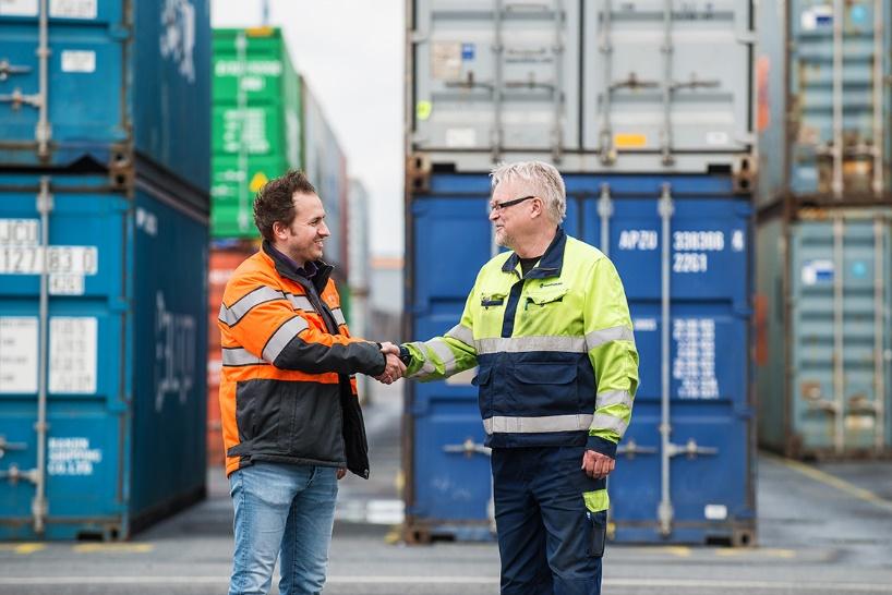 Tilaajavastuulain mukaisesti tarkastamme alihankkijoita valittaessa, että toimija noudattaa lakisääteisiä velvoitteitaan. Emme hyväksy harmaata taloutta missään muodossa.