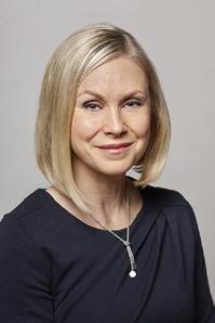 12 ELISABETH PEREGI s. 1971 Ruotsin kansalainen Lindex, vt. toimitusjohtaja 2017 ANNA SALMI s. 1979 Asiakkuusjohtaja 2016 BJÖRN TEIR s.
