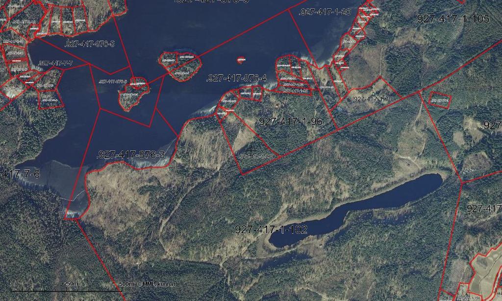 6 ja kuivahkoja kankaita esiintyy hyvin vähän. Puuston ikärakenne painottuu vahvasti nuoriin kasvatusmetsiin ja varttuneisiin taimikoihin. Selvitysalueella sijaitsee myös viisi hakkuuaukkoa.