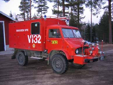 Käyttövoima: Bensiini Renkaat: 10,5-20/8PR Moottorin iskutilavuus: 2190 Omamassa: 3500kg LISÄTIETOJA