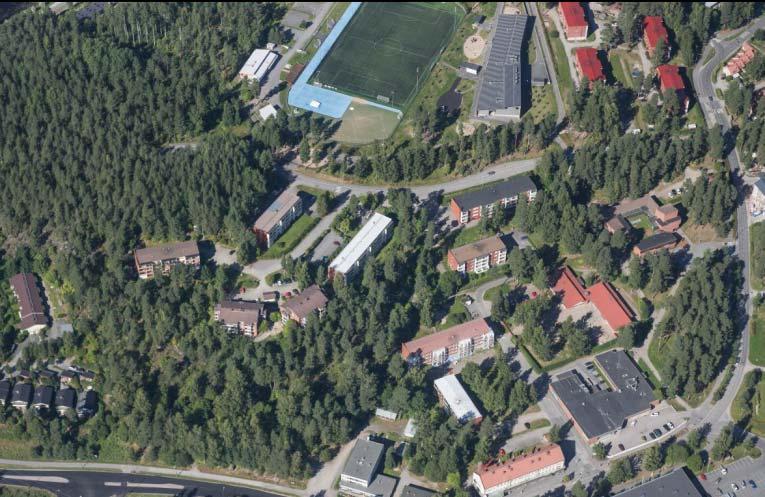 Suunnittelualueelta on hyvät kevyenliikenteen yhteydet. Lähimmälle linja-autopysäkille on matkaa noin 300 metriä ja kauppaan suurin piirtein saman verran. 3.1.