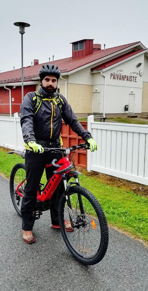 Työmatkapyöräilijä esittäytyy Tässä on työmatkapyöräilyn kokeilijamme Niko.