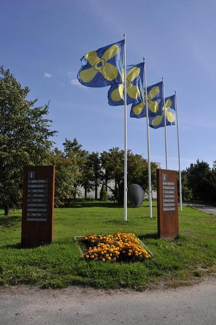 Ehdotus puistoksi Villa Landen vieressä on työstetty ja sitä tullaan toteuttamaan osissa. Nettisivuillamme voi seurata kunnan kaikkia kaavoitusprosesseja.