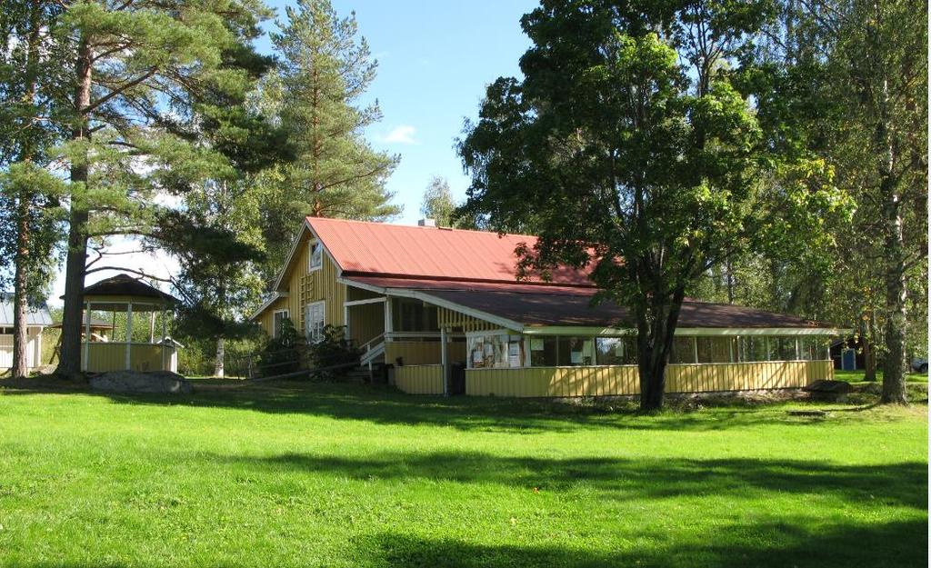 FCG SUUNNITTELU JA TEKNIIKKA OY Kaavaselostus 44 (81) Sompalan leirikeskus (43.) Sompalan entinen keittiö ja ruokailutila, ollut aikanaan maatilan asuinrakennus.