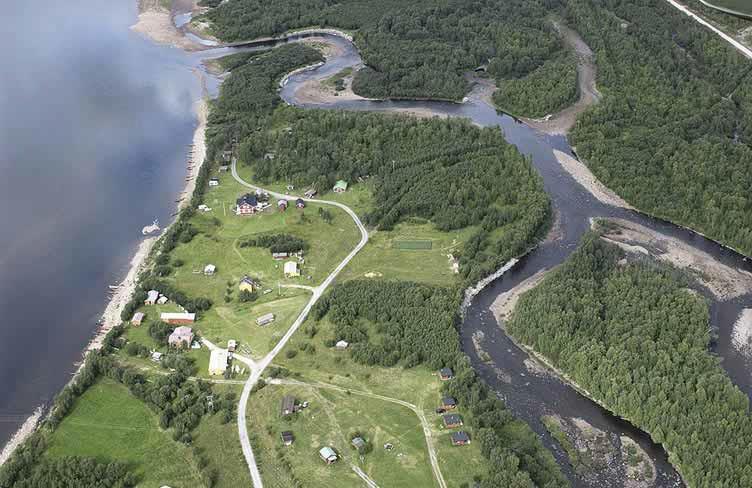 UTSJOEN OSA-ALUEEN OSAYLEISKAAVA - TENONLAAKSON RANTAOSAYLEISKAAVAT ( Kuva 16: Vetsijoen suistoaluetta. Alue sisältyy merkittävimmiltä osin Natura 2000- ohjelman piiriin. UTSJOEN OSA-ALUE 11.
