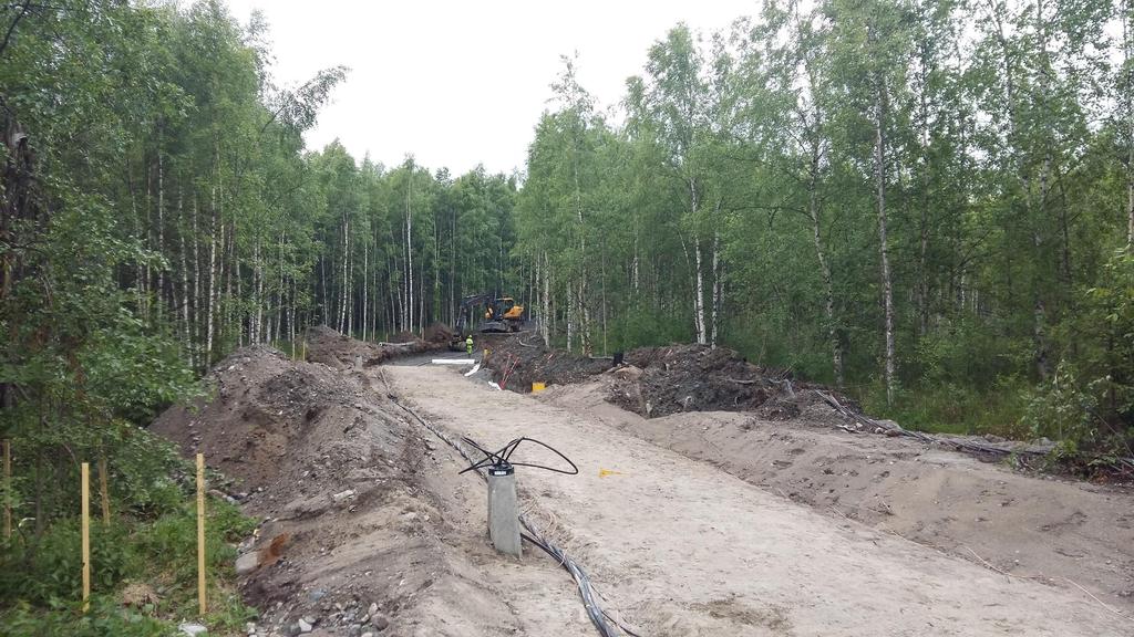 Koululaisenpolku projektina Kemin kaupungin projekti, huonoksi menneen pyörätien korjaaminen uusiomateriaaleilla.