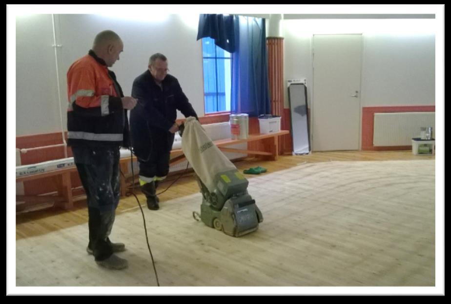 helppohoitoisemmiksi. Pitkospuureitti nimetty Merimiehen poluksi: luonto-opastetauluja.