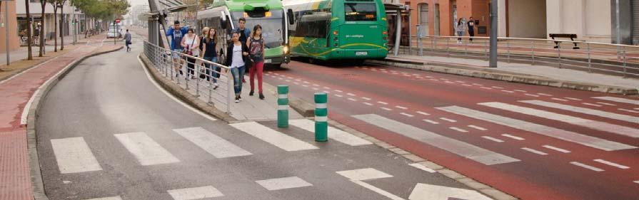 kuin muu joukkoliikenne), ei täysiä liittymäetuuksia, pyöräilijöitä jonkin verran bussikaistoilla Brändi: erottuva infra (pun.