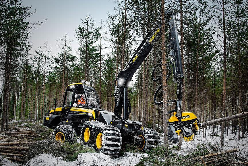 Testihakkuiden koejärjestelyt Testihakkuut toteuttaa UPM:n avainyrittäjä Varis Forest Oy Hakkuukoneena testihakkuissa PONSSE Beaver, joka soveltuu hyvin tiheiltä ensiharvennuksilta