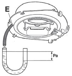 Grundventilation Grundventilationen ställs in genom att skjutspjället A sätts i önskat läge som visas på markeringen B, fig. 23. 23 5.2. Forcerad ventilation Öppna spjället och ta ut strypplattan C, fig.