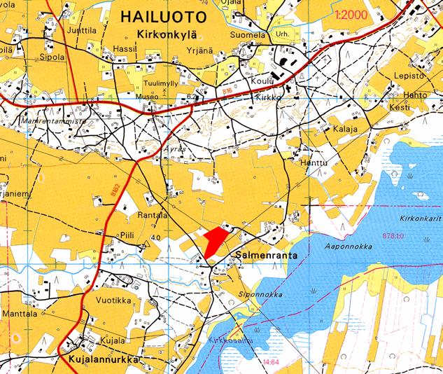 Alueelta on matkaa kirkonkylälle 2,6 km. Rakennuspaikat sijaitsevat peltoaukean reunassa olevalla metsäsaarekkeella Kaikilta rakennuspaikoilta avautuu upea näkymä avoimeen kansallismaisemaan.