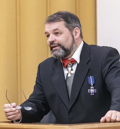 Jos armeijaa kuvataan palapelinä, joka koostuu monista eri paloista, on tykistö professorin