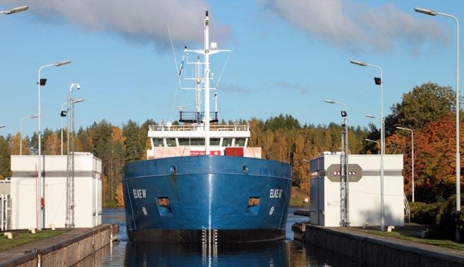 Vasemmalla: FCG tekee parhaillaan Liikennevirastolle suunnitelmaa Saimaan kanavan sulkujen pidentämiseksi.