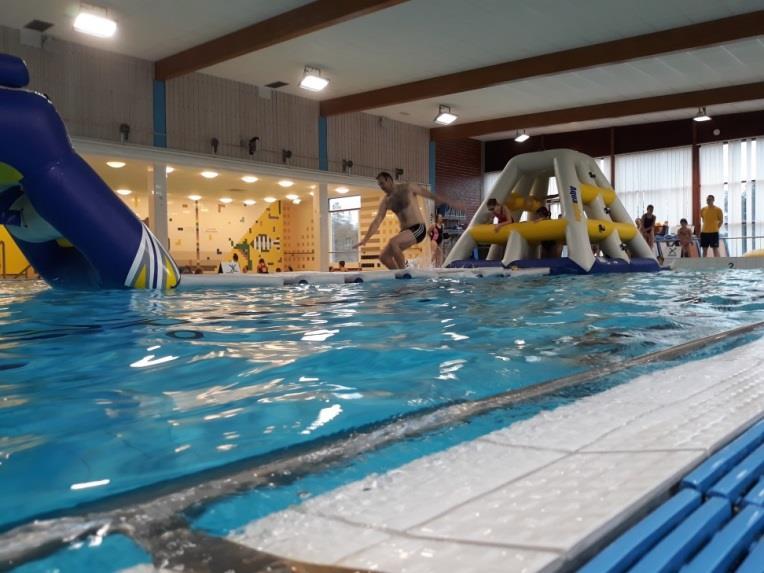 Poikkeusajat uimahallin aukioloajoissa 10.11.2018 uimahalli auki klo 12.00 17.00 Splash Action vesirata lasten allas normaalisti hinta 5,00 /hlö 6.12.2018 uimahalli suljettu 23. 26.12.2018 uimahalli suljettu 27.