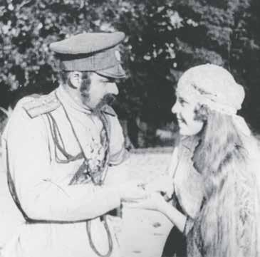 Tanssi, teatteri ja sirkus 6.7. klo 16.00 16.30 ja klo 18.00 18.