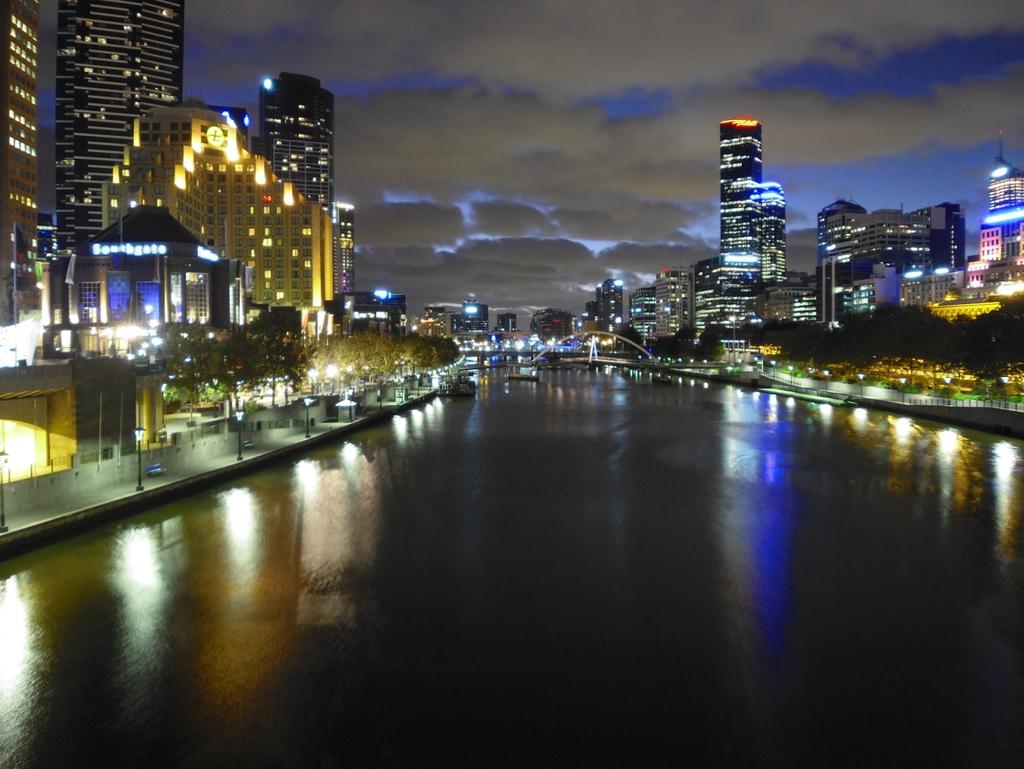 MATKARAPORTTI Swinburne University of Technology,