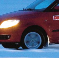 Ilman tätä jäi pelkästä moottorista johtuva 28 Tekniikan Maailma 3/2008 FORD Mondeossa ei ole perinteistä polttoainesäiliön korkkia.