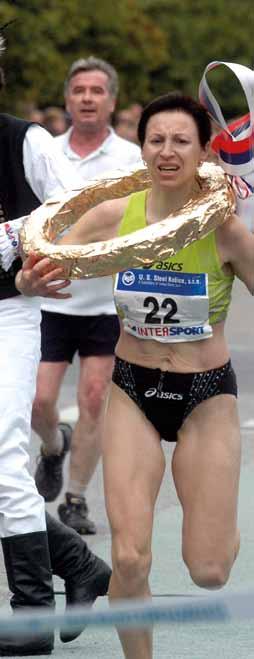 2008 Dejene YIRDAWE ETH 2:10:51 1989 Alena PETERKOVÁ TCH 2:31:28 3.