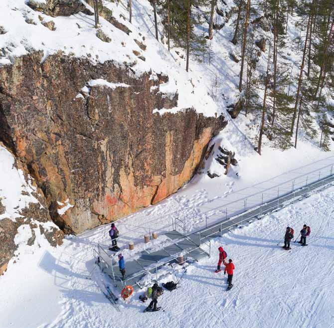 10 000 vuotta historiaa Vanhoja asuinpaikkoja ja esineitä Suomussalmi sai ensimmäiset asukkaansa heti viimeisen jääkauden jälkeen noin 7 700 8 000 ekr.