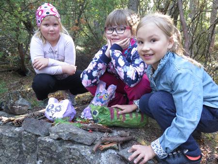 POIMINTOJA LUKUVUODELTA 2016-2017 SEKÄ SYKSYLTÄ 2017 SYKSY 2016 Pihaprojekti Syksyllä 2016 taidekoulu käynnisti hankkeen, jolla koulun epäsiististä pihasta muokataan monikäyttöinen taide- ja