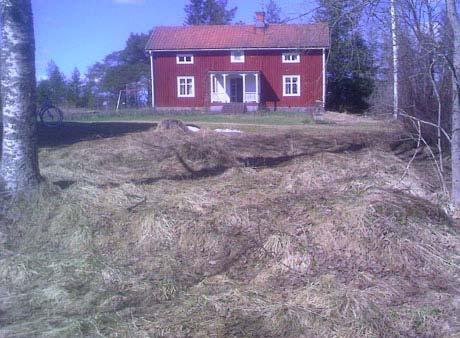 Aarteiden koordinaatit kerrotaan Internetissä. Aarre on yleensä laatikko, jossa on lokikirja, pieniä lahjoja ja joskus tiedote.