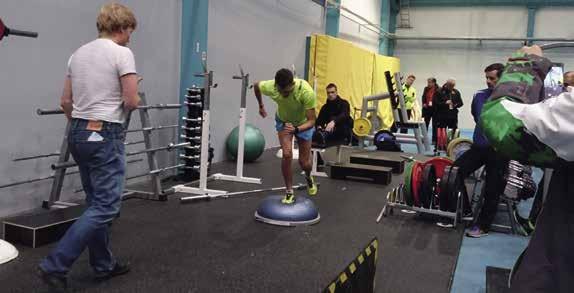 17 Liikuntakeskus Pajulahden kuva-arkisto Italialainen valmentaja Ghianni Ghidini oli kestävyysseminaarin vetonaula marraskuussa 2017