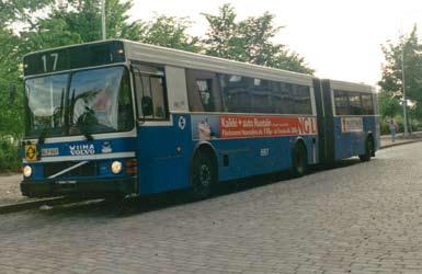 Vuodesta 1985 HKL oli hankkinut koko pääkaupunkiseudun perusbussiksi muodostunutta Volvo B10M-tyyppiä Wiima K202-korilla.