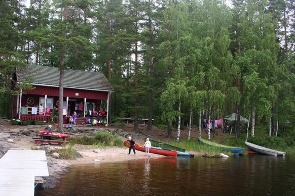 Jotkut kysymykset olivat niin kinkkisiä, että Jouni oli saanut kotiläksyjä selvittääkseen ne tosin ihan kaikkea ei norpastakaan vielä tiedetä, joten jää tulevaisuuden tutkijoille vielä töitä.