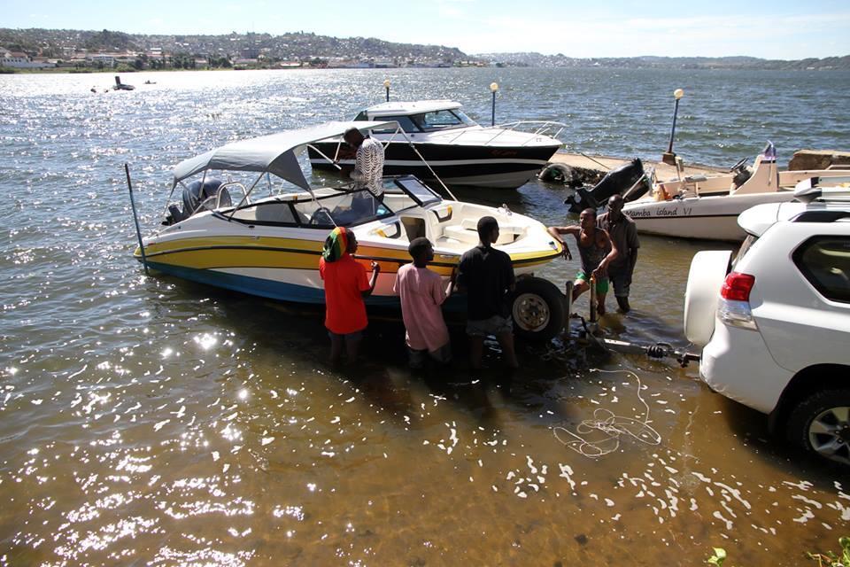 Mwanzaan. Koko 1200 kilometrin trailerimatka oli sujunut hyvin.