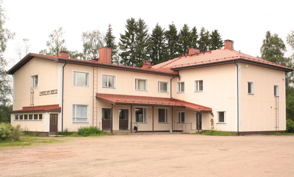 A s u ja yr itä K arvia s sa Myytävänä SARVELAN koulu- Myytävänä SARAN koulukiinkiinteistö! teistö! Karvian kunta myy Sarvelan kyläkoulun kiinteistön.