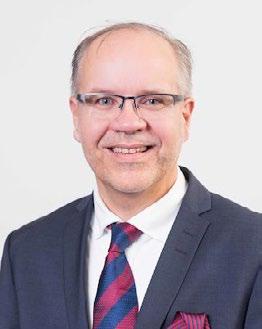 SOK:n hallitus 2017 TAAVI HEIKKILÄ (s. 1962) pääjohtaja, KTM SOK:n hallituksen jäsen 2007 2011, 2014 S-ryhmässä 1987 SOK:n hallituksen puheenjohtaja MATTI NIEMI (s.