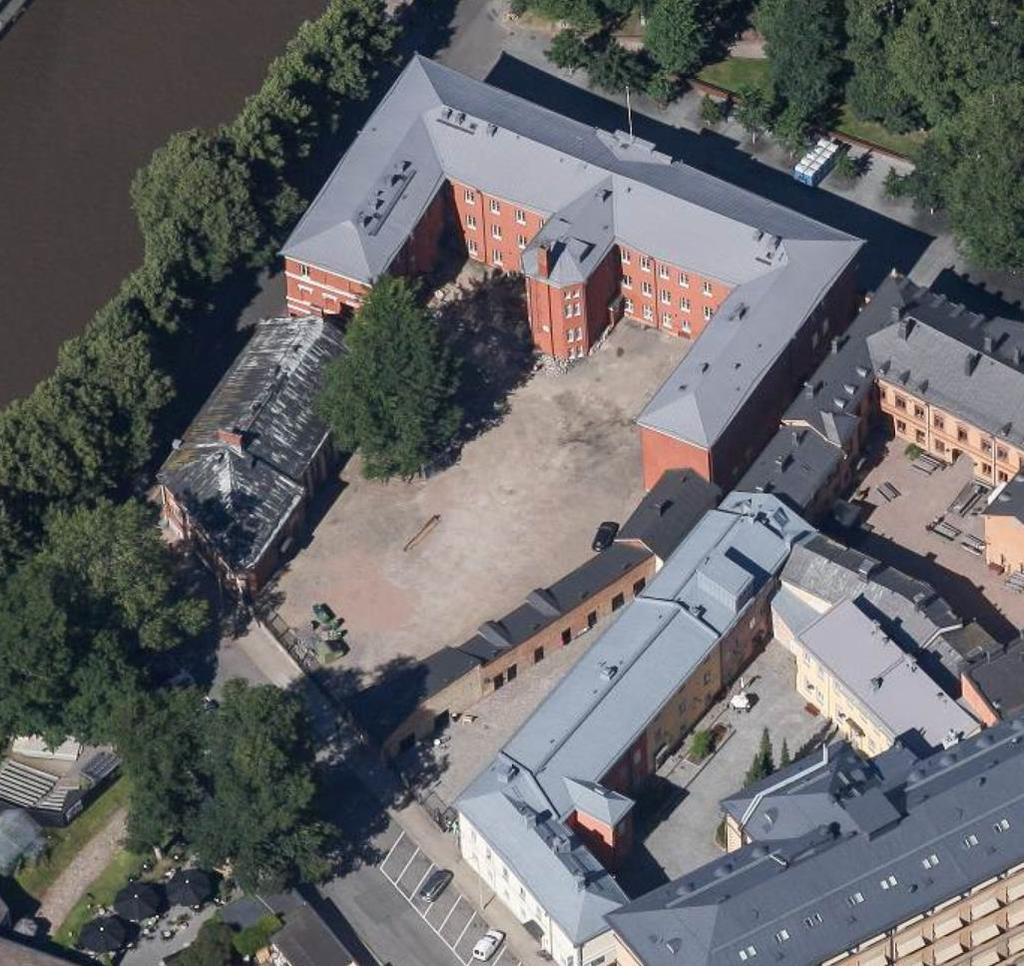 Katedralskolan Koulu liikuntasalin kaivausten löytöjen ansiosta keskusteluun noussut vaihtoehto. Puheena ollut itse koulurakennus, liikuntasali kuin pihalle mahdollisesti sijoittuva uudisrakennus.