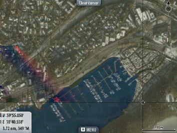 Kuvakerros Kuvakerrostoiminnolla voit näyttää alueen satelliittikuvia kartan päällä. Kuvien saatavuus vaihtelee alueen ja karttaversion mukaan.