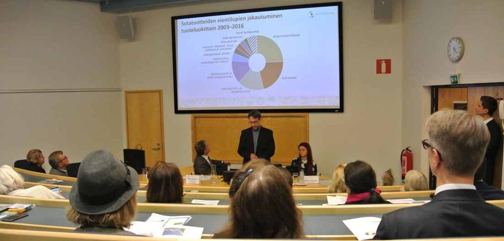 Suomen asevalvontaraportin digitalisoiminen avaa uusia ulottuvuuksia Hanke: Suomen asevalvontaraportti, digitalisoiminenyhteistyössä Futurice oy:n kanssa Kumppanit: Futurice oy:n pro bono -ohjelma