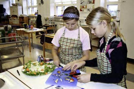 AITO KETJU 2030 Aidossa ruokaketjussa liikkuu kulttuurisilta vaikutuksiltaan tunnettua ruokaa Ruokakasvatus ja -valistus luovat Suomeen uuden ruokakulttuurin.