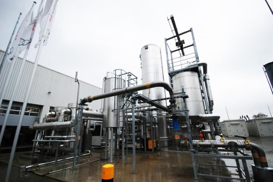 Kuva 26. CO 2 feed gas treatment at EtoGas Power-to-SNG Turnkey Plant in Werlte Germany. Membrane filtration uses polyimide and cellulose acetate-based membranes to separate CO 2 from the biogas.