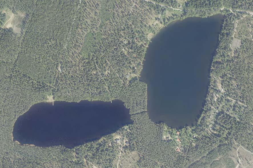 2.1 Herustenjärvet Itä-Herunen (Etuherunen) Pinta-ala 12 ha Suurin syvyys 3,5 m Rantaviiva 1,4 km Länsi-Herunen (Takaherunen) Pinta-ala 7,9 ha Suurin syvyys 3,5 m Rantaviiva 1,25 km Herustenjärvet