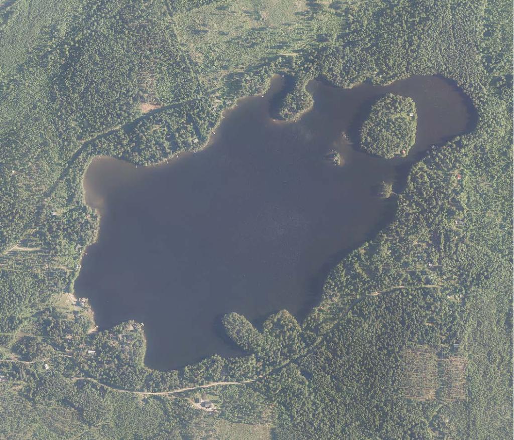 2.3 Vaaksinjärvi Pinta-ala 0,47 km 2 Suurin syvyys 24 m Keskisyvyys 11,9 m Tilavuus 5,6 milj. m 3 Rantaviiva 4,7 km Vaaksinjärvi sijaitsee Röykän taajaman itäpuolella Vaaksinojan vesistöalueella.